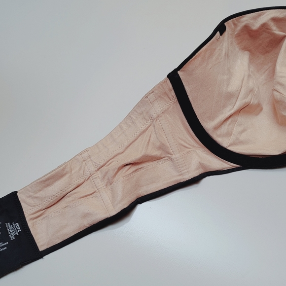 Victoria Secret Biofit Strapless Convertible Bra - Picture 7 of 10